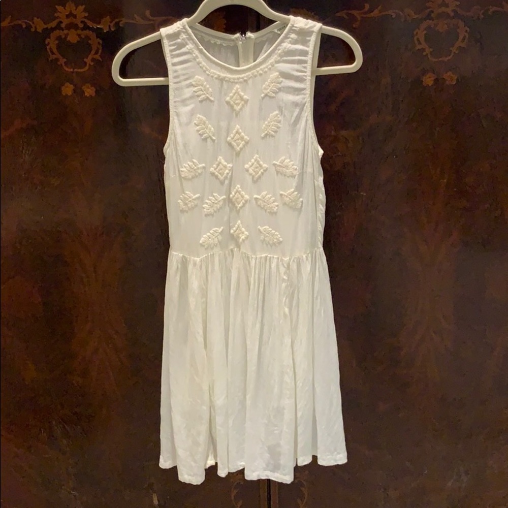 2/25 $ deal Forever 21 cotton off-white dress